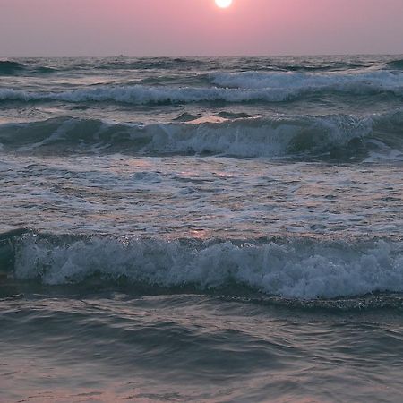 Olga Beach Apartments Hajfa Zewnętrze zdjęcie